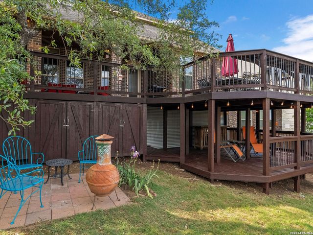 8926 Irving HL, Boerne, TX 78015