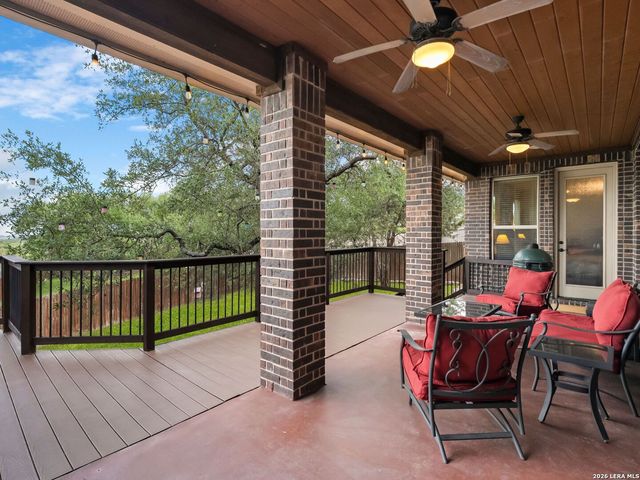 8926 Irving HL, Boerne, TX 78015