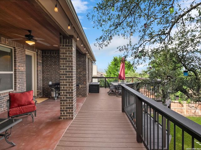 8926 Irving HL, Boerne, TX 78015