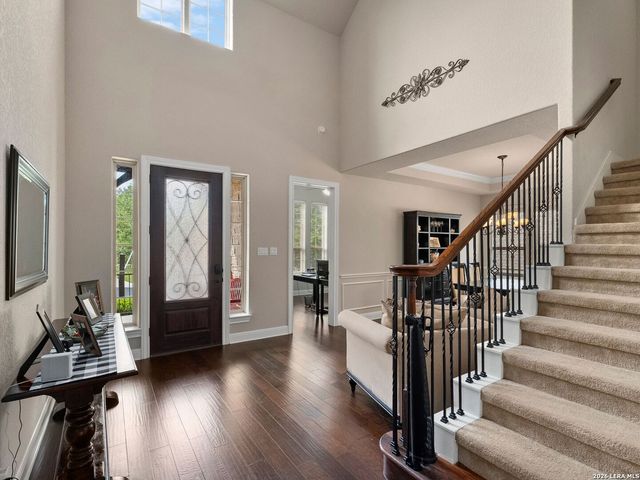 8926 Irving HL, Boerne, TX 78015