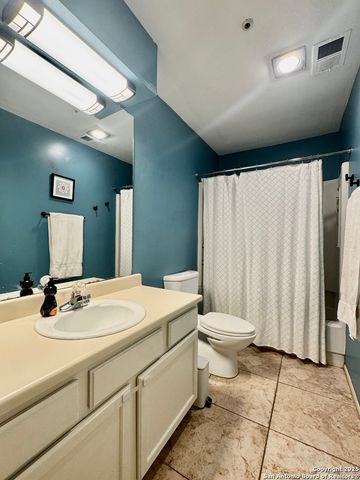 8527 Stonebridge Apt 2, San Antonio, TX 78240