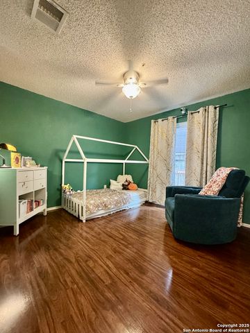 8527 Stonebridge Apt 2, San Antonio, TX 78240