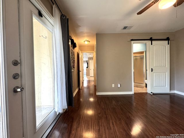 8527 Stonebridge Apt 2, San Antonio, TX 78240