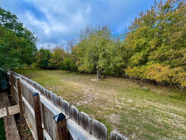 8527 Stonebridge Apt 2, San Antonio, TX 78240