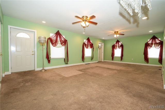 6040 Aiken Road, Pendleton, NY 14094