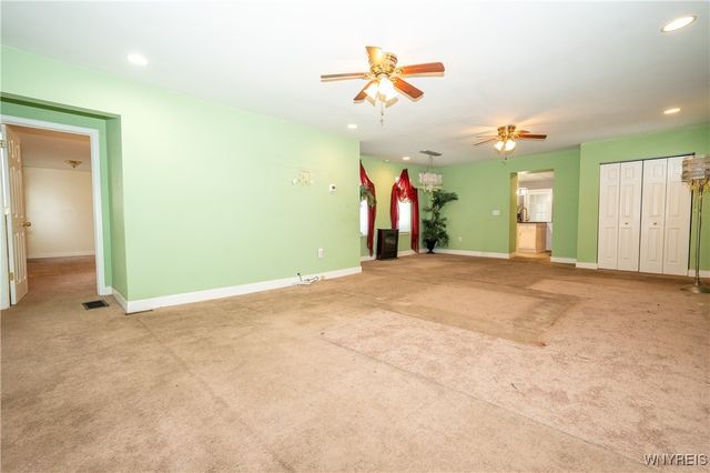 6040 Aiken Road, Pendleton, NY 14094