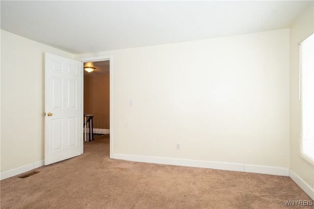 6040 Aiken Road, Pendleton, NY 14094