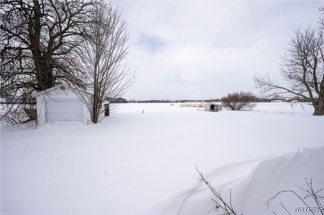 6040 Aiken Road, Pendleton, NY 14094