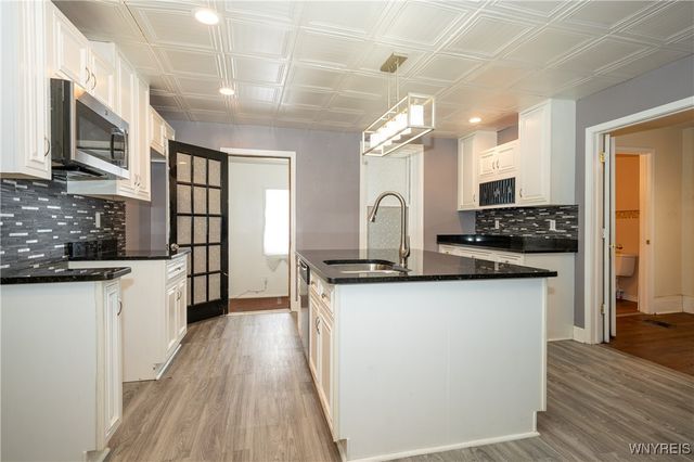 6040 Aiken Road, Pendleton, NY 14094