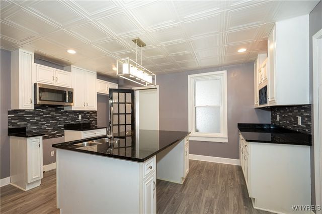 6040 Aiken Road, Pendleton, NY 14094