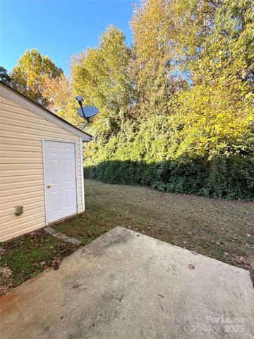 5229 Ficus Tree Lane, Charlotte, NC 28215