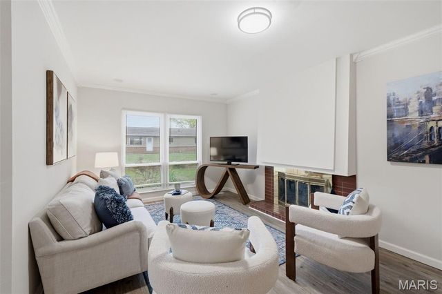 2975 Dover Drive, Florissant, MO 63033