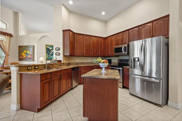 4332 FAWN MEADOWS CIRCLE, Clermont, FL 34711