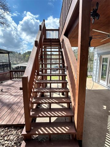 30 Harbour Lane, Coldspring, TX 77331