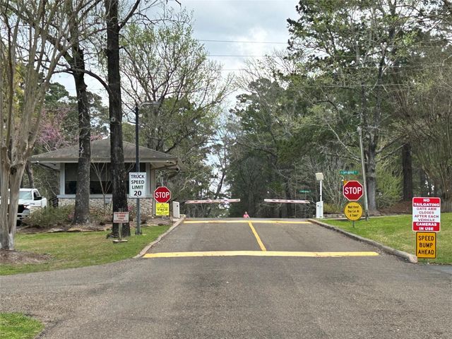 30 Harbour Lane, Coldspring, TX 77331