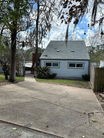 30 Harbour Lane, Coldspring, TX 77331