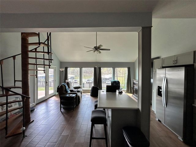30 Harbour Lane, Coldspring, TX 77331