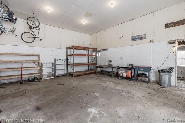 12749 Shaffer Road, Springfield Charter Township, MI 48350