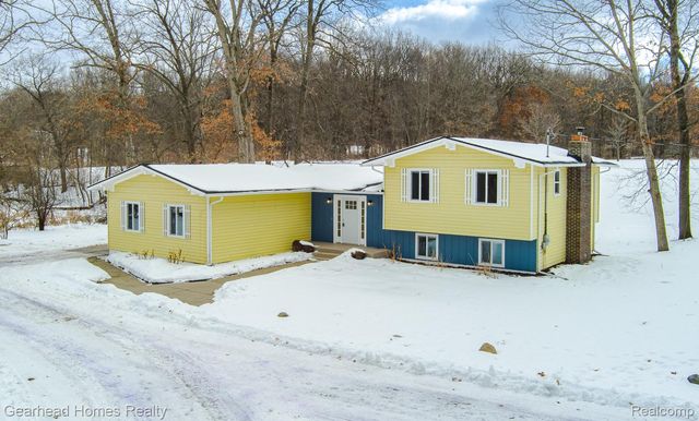 12749 Shaffer Road, Springfield Charter Township, MI 48350