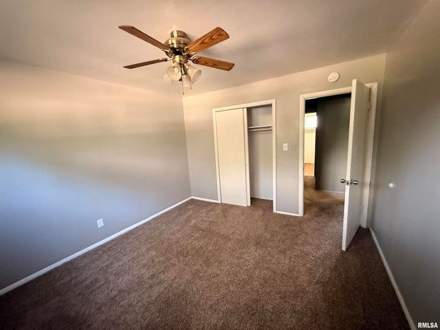 211 E CLEVELAND Street, West Frankfort, IL 62896