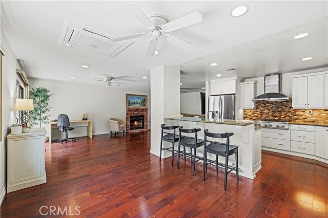 28732 Greenwood Place, Castaic, CA 91384