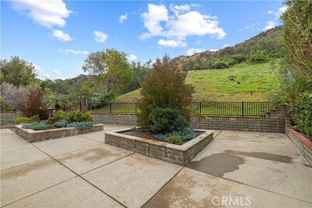 28732 Greenwood Place, Castaic, CA 91384