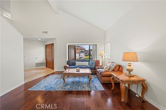 28732 Greenwood Place, Castaic, CA 91384