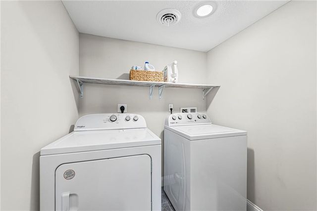 2207 Pike Street, St Joseph, MO 64503