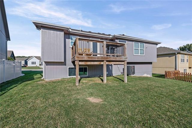 2207 Pike Street, St Joseph, MO 64503