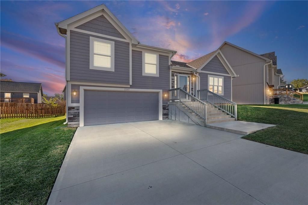 2207 Pike Street, St Joseph, MO 64503