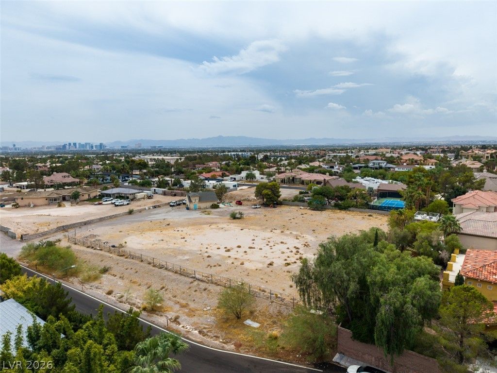 2050 South Tomsik Street, Las Vegas, NV 89117 — photo 5