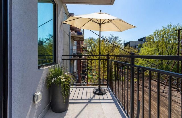109 Troutman St Apt 3B, New York City, NY 11206