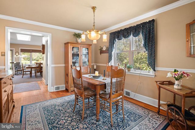 1946 WASHINGTON LN, Jenkintown, PA 19046