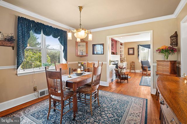 1946 WASHINGTON LN, Jenkintown, PA 19046