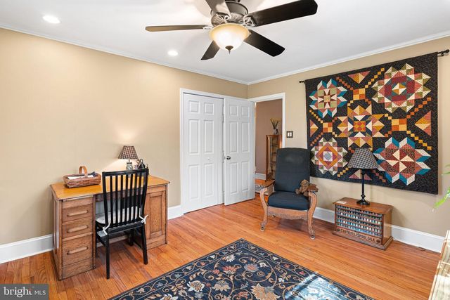 1946 WASHINGTON LN, Jenkintown, PA 19046