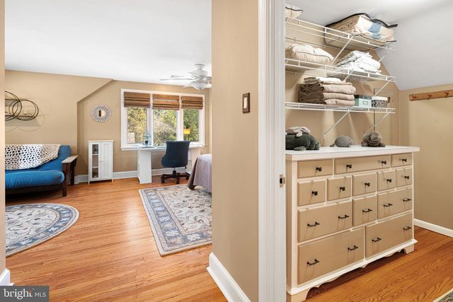 1946 WASHINGTON LN, Jenkintown, PA 19046