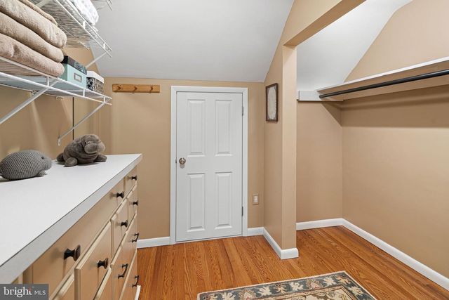 1946 WASHINGTON LN, Jenkintown, PA 19046