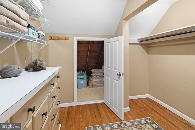 1946 WASHINGTON LN, Jenkintown, PA 19046