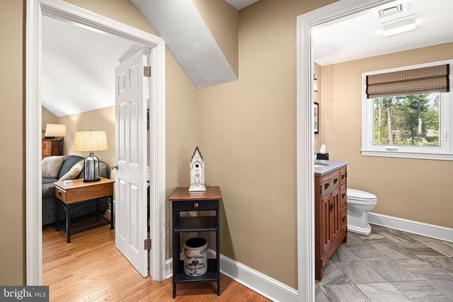 1946 WASHINGTON LN, Jenkintown, PA 19046