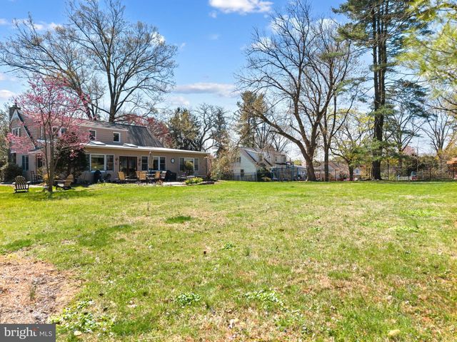 1946 WASHINGTON LN, Jenkintown, PA 19046