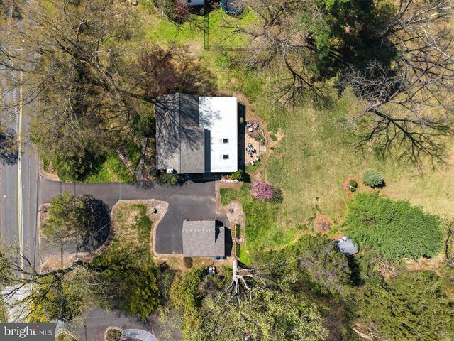 1946 WASHINGTON LN, Jenkintown, PA 19046