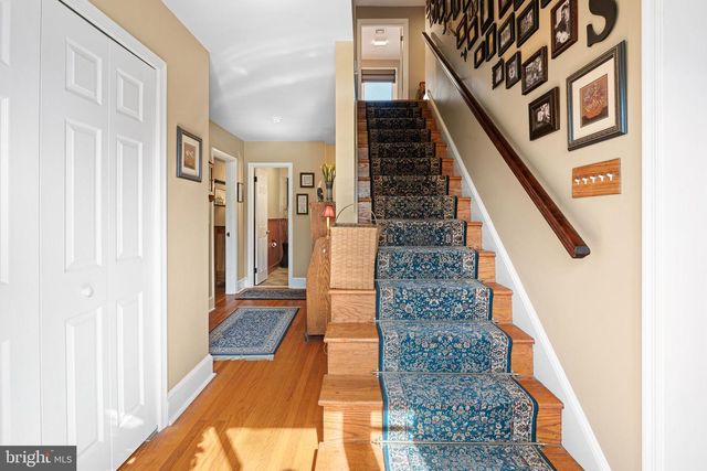 1946 WASHINGTON LN, Jenkintown, PA 19046