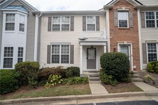 9155 NESBIT FERRY Road 127, Alpharetta, GA 30022