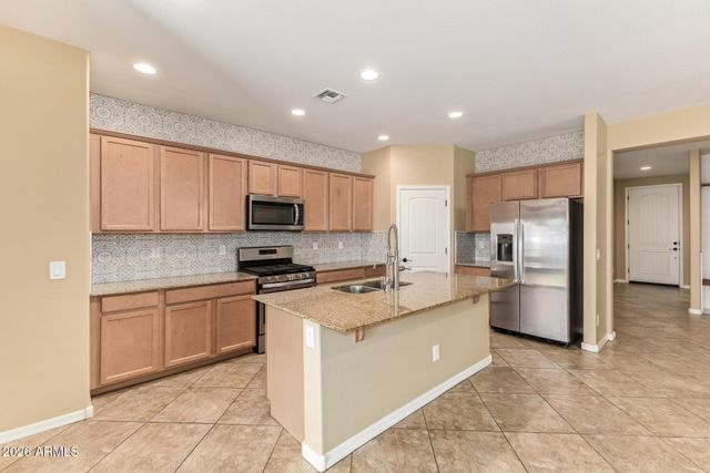 2057 W Kenton Way, San Tan Valley, AZ 85144