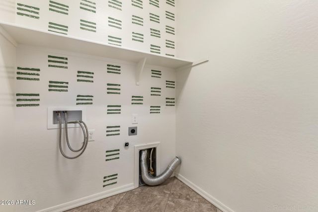 2057 W Kenton Way, San Tan Valley, AZ 85144