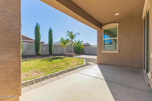 2057 W Kenton Way, San Tan Valley, AZ 85144