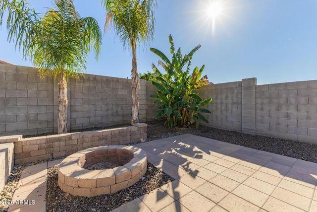 2057 W Kenton Way, San Tan Valley, AZ 85144