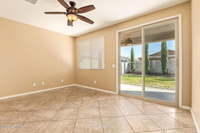 2057 W Kenton Way, San Tan Valley, AZ 85144
