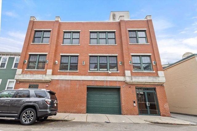 591 E 3rd St 1, Boston, MA 02127