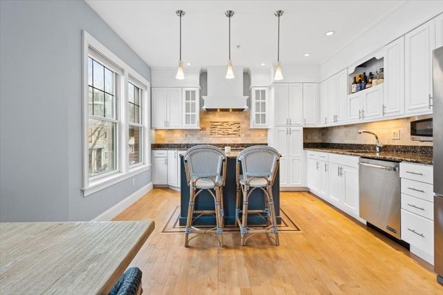 591 E 3rd St 1, Boston, MA 02127